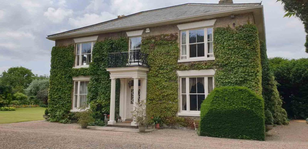 Full house of sliding sash windows