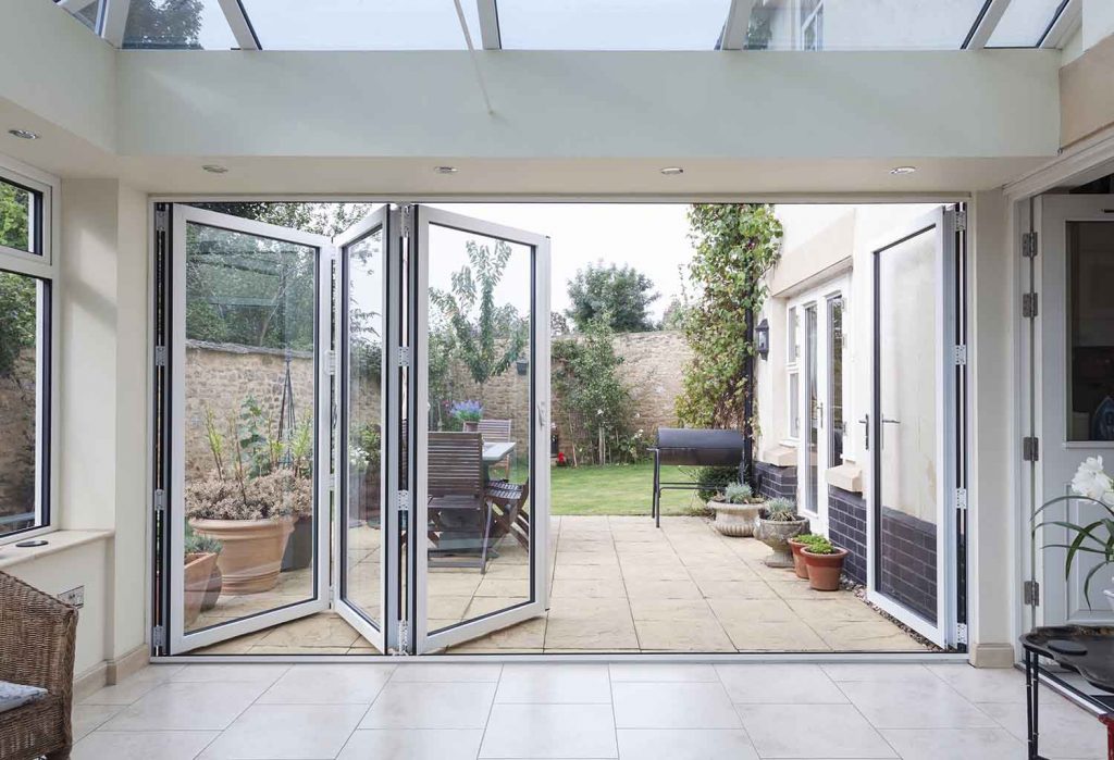 SMART White bifolds