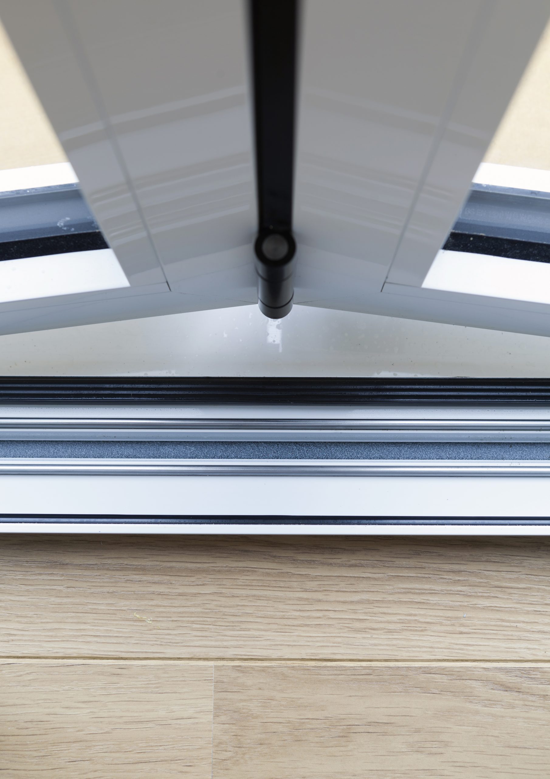 Sash Hinge