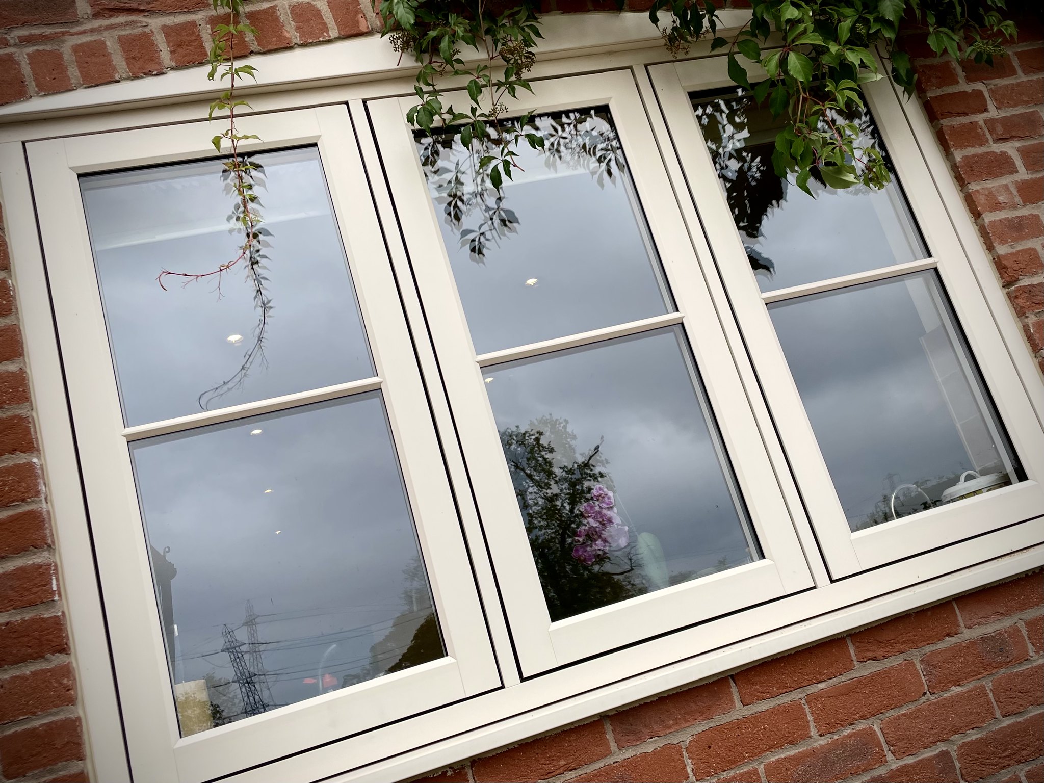 Period cottage style #Residence9 windows in clotted cream. Elegantly accessorised with a single horizontal astragal bar. Installed in Normanton-On-The-Wolds. Nottingham