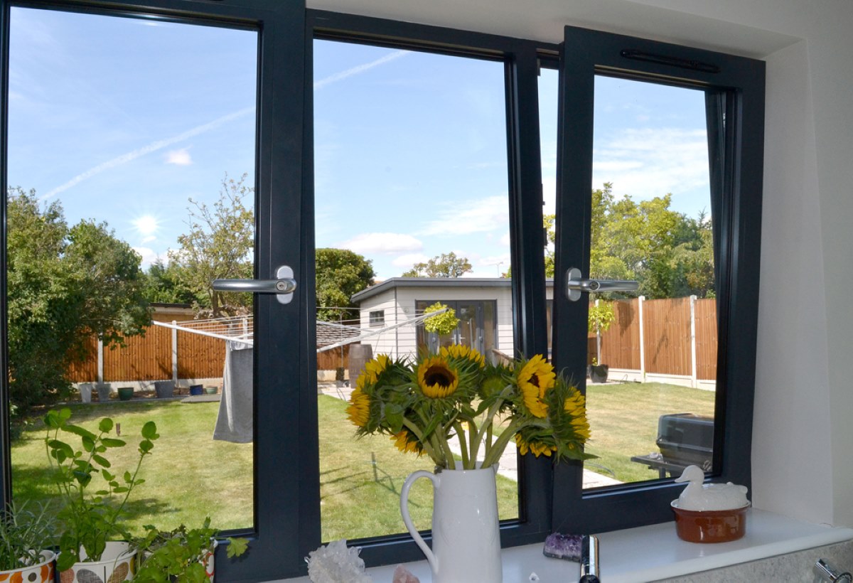 black aluminium tilt and turn windows